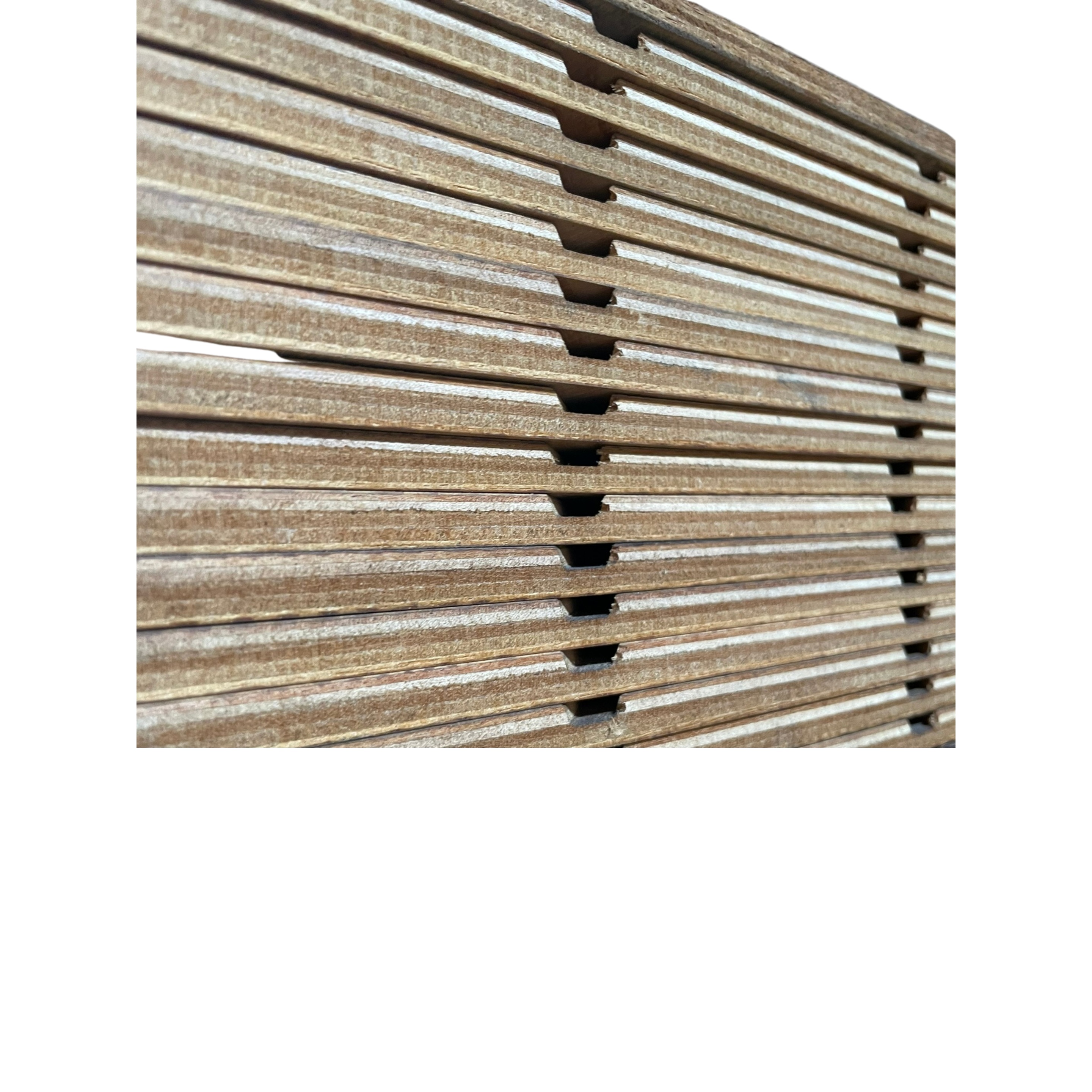 10 mm Design Sperrholz, Okoume SF - diagonal genutet, rechts_0
