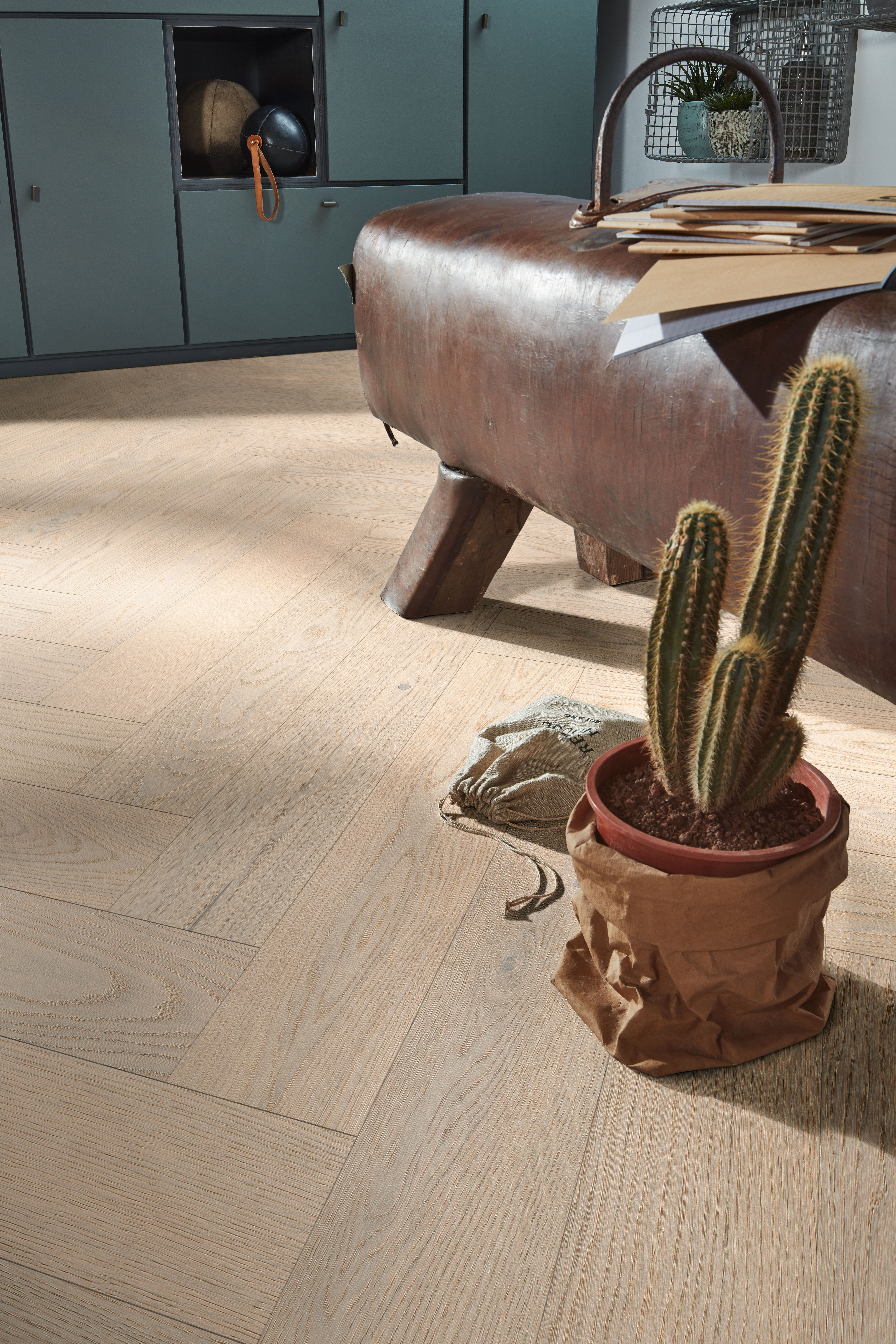 11 mm Lindura-Holzboden HS 500 ultramattlackiert - Eiche classic arcticweiß 08927_2 11 mm Lindura-Holzboden HS 500 ultramattlackiert - Eiche classic arcticweiß 08927_2